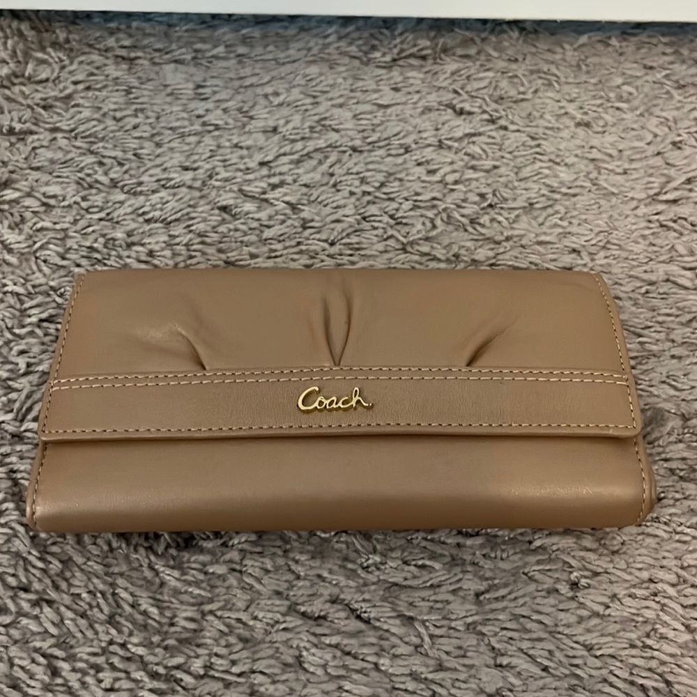 New, Never Used Coach Champagne Leather Wallet with Checkbook Holder
